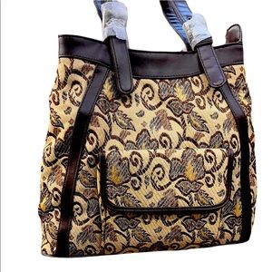 VINTAGE Floral Tapestry  Handbag